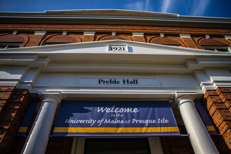 Exterior photo of UMPI's Preble Hall.